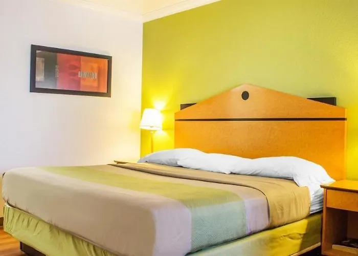 Hotel Infinity & 3*